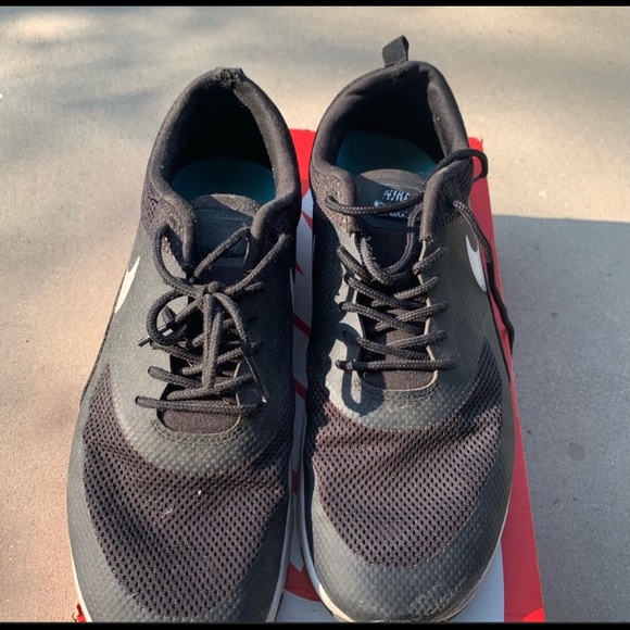 Nike Air Max Thea w/ box - Picture 5 of 6